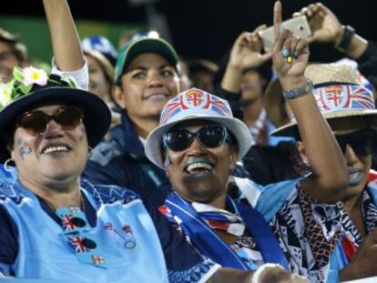 Seleção fijiana de rúgbi venceu de modo convincente a britânica. As autoridades já declararam um dia de feriado nacional
