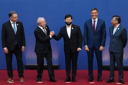 En esta cumbre internacional  'Democracia Siempre' se discutieron propuestas para fortalecer la democracia y el multilateralismo entre las naciones asistentes.