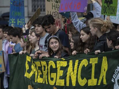 Manifestació d'estudiants contra el canvi climàtic a Barcelona.