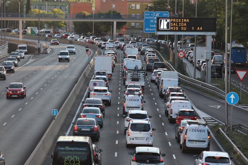Los pueblos de Toledo junto a la A-42 exigen soluciones a los desesperantes atascos: “Es una ratonera”
