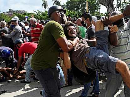 El estudiante universitario Leonardo Romero Negrín, detenido en la manifestación del 11 de julio frente al Capitolio de La Habana.