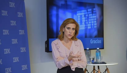 Marta Martínez, presidenta de IBM España, ayer durante la inauguración del 'Cloud Garange' de la compañía en Madrid.