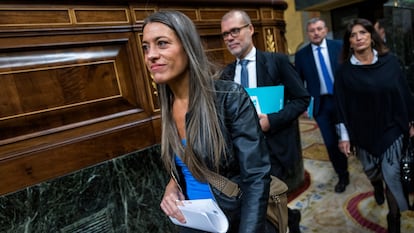 La portavoz de Junts en el Congreso, Miriam Nogueras (centro), durante una sesión en diciembre.