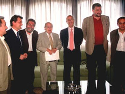 Jordi Pujol y la cúpula de CiU, ayer, en su reunión con Cándido Méndez y José María Fidalgo.