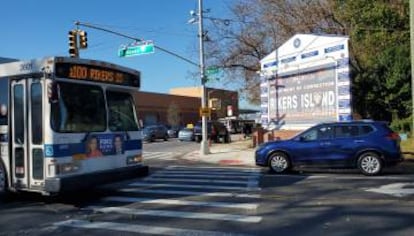 Acesso a Rikers Island no bairro do Queens.