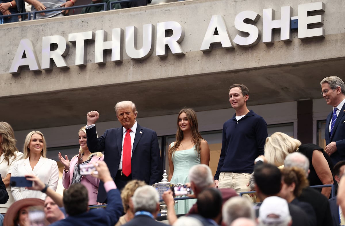 Sonoro abucheo para Donald Trump en su regreso al tenis: “Su régimen fascista no es bienvenido”