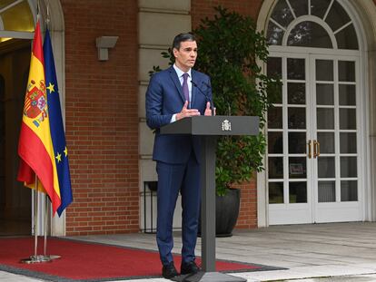 Pedro Sánchez, durante su comparecencia en La Moncloa para convocar elecciones anticipadas, en una foto distribuida por La Moncloa el 29 de mayo.