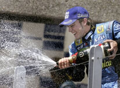 Alonso celebra su primer puesto en Canadá en 2006