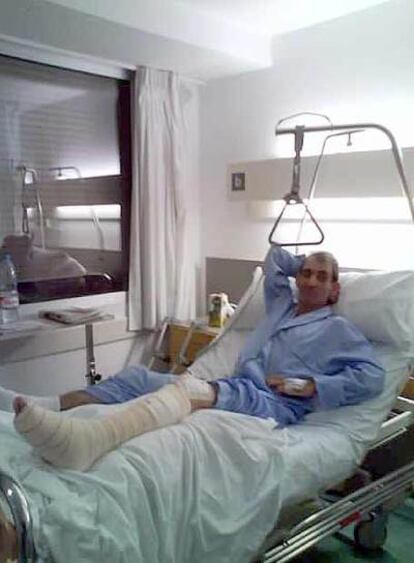 Andrés R. R., en el hospital de Terrasa.