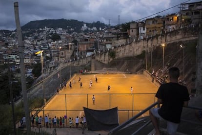 Un partido de f&uacute;tbol en Brasil.