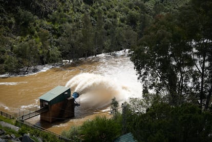 El Embalse de Aznalcóllar de Sevilla, este lunes, tras las últimas lluvias. 