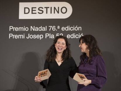 Ana Merino i Laia Aguilar després d'obtenir el Nadal i el Pla. 