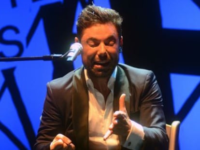 El cantaor Miguel Poveda, durante la &uacute;ltima gala de la 53 edici&oacute;n del Festival Internacional del Cante de las Minas.