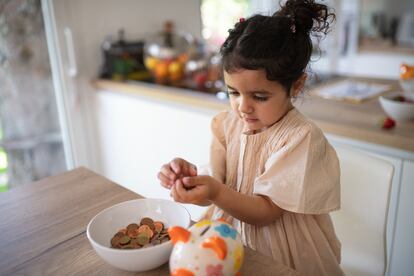 Una buena educación financiera permitirá al niño valorar aquello que compra o ya tiene. 