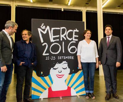 Desde la izquierda, Jaume Collboni, Pérez Andújar, Ada Colau y Patrick Krugman (teniente de alcalde de París), ayer en la presentación del cartel de las fiestas de la Mercè.