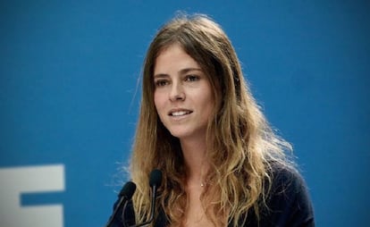 La única diputada del PP en el País Vasco, Beatriz Fanjul, durante una rueda de prensa.