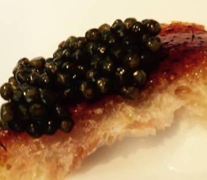 PIEL DE PATO CON CAVIAR CHINO / CAPEL