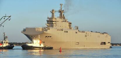 Uno de los buques de tipo Mistral que Rusia ha encargado a Francia.