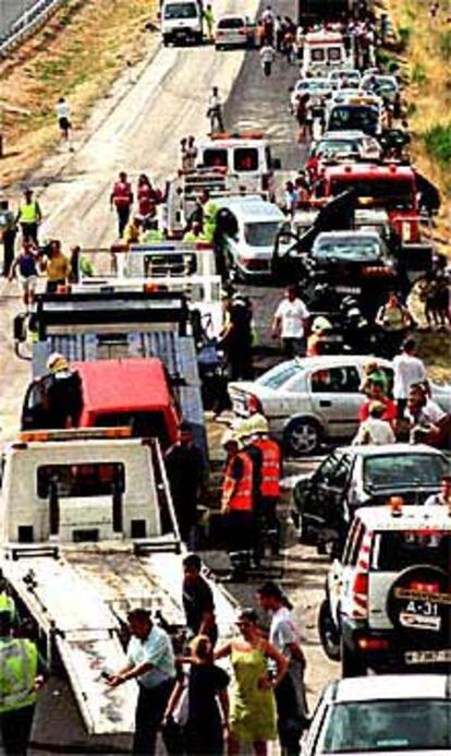 La cabecera de la colisión en la autovía de Valencia.