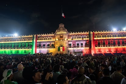 Vista de Palacio Nacional minutos antes del Grito.