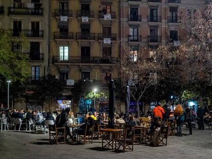 Ocio nocturno en el barrio de El Raval, en Barcelona.