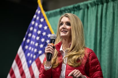 PERRY, GA - NOVEMBER 19: U.S. Sen. Kelly Loeffler (R-GA) speaks to the crowd of supporters during a "Defend the Majority" rally at the Georgia National Fairgrounds and Agriculture Center on November 19, 2020 in Perry, Georgia. Loeffler is facing Democratic U.S. Senate candidate Raphael Warnock in a January 5th runoff race.   Jessica McGowan/Getty Images
== FOR NEWSPAPERS, INTERNET, TELCOS & TELEVISION USE ONLY ==