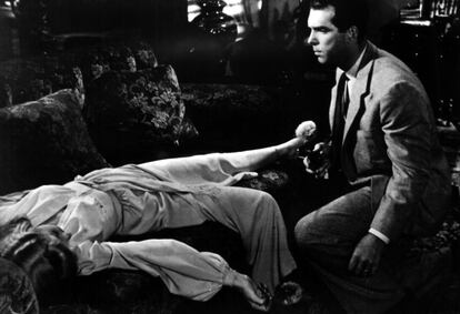 PERDICIÓ (1944). Billy Wilder. L'obra cimera del cinema negre americà, que ens va sorprendre per la seva brillant reelaboració del tema de l'adulteri criminal.
