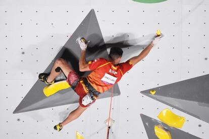 El deportista Alberto Gines López completa la prueba de velocidad de escalada en los Juegos Olímpicos de Tokio