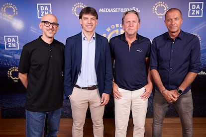 Raúl Jimeno 'Menottinto', Fernando Morientes, Bernd Schuster y Manu Carreño, el equipo de Mediaset para las transmisiones del Mundial de Clubes.