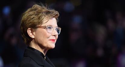 Annette Bening en la presentación de la película 'Las estrellas no mueren en Liverpool' en Londres.