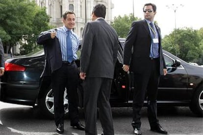 El ministro del Interior francés, Nicolas Sarkozy, a su llegada a la reunión en Madrid.