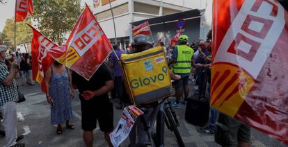 Repartidores de supermercados de Glovo urgen a una mejora de sus condiciones