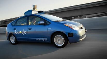 Uno de los vehículos con piloto automático de Google.