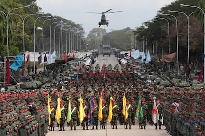 Acto de salutaci&oacute;n de fin de a&ntilde;o de la Fuerza Armada Nacional Bolivariana, el 28 de diciembre de 2016