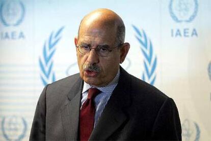 El director general del Organismo Internacional de Energía Atómica, Mohamed el Baradei, el martes en Viena.