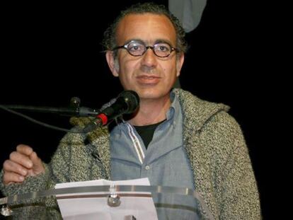 El poeta Diego Doncel, premio de Novela Caf&eacute; Gij&oacute;n