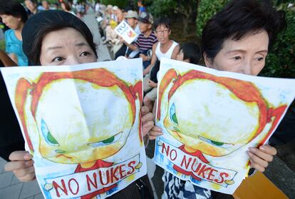 La obra de Nara, convertida en símbolo antinuclear en una manifestación de 2012 en Tokio.