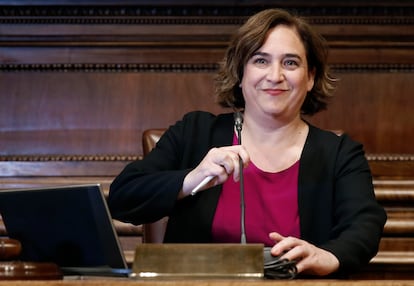 29/04/2022.- La alcaldesa de Barcelona, Ada Colau, durante el pleno del Ayuntamiento de Barcelona. EFE/Andreu Dalmau