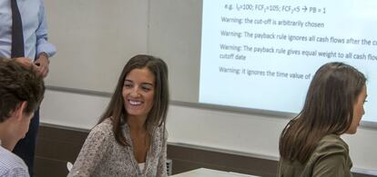 Clases 100% en inglés en el Colegio Universitario de Estudios Financieros (Cunef), en Madrid.