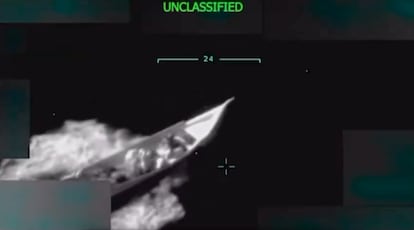 El momento del ataque de las fuerzas militares de Estados Unidos contra la embarcación.
