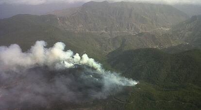 Imagen del incendio forestal en La Gomera. 