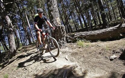 Ciclismo por el monte Abantos.