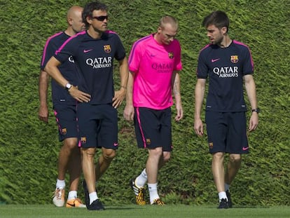 Luis Enrique amb Mathieu, en un entrenament del Barça.