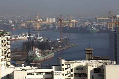 Panorámica del puerto de Dakar (Senegal)