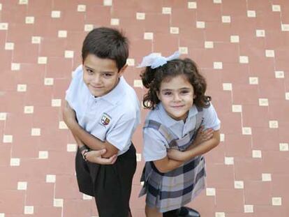 Gonzalo y Ana. Es su primer año en un colegio concertado.