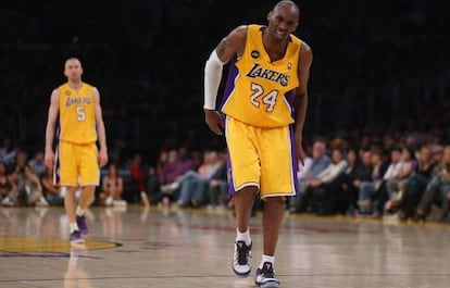 Kobe Bryant, tras lesionarse ante los Warriors.