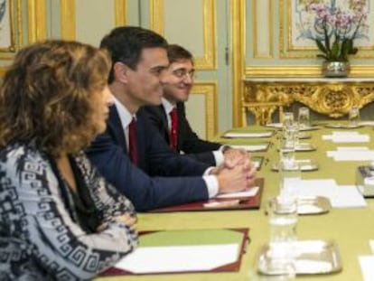 El secretari general del PSOE, Pedro Sánchez, durant la reunió amb el president de França, François Hollande, aquest dimecres.