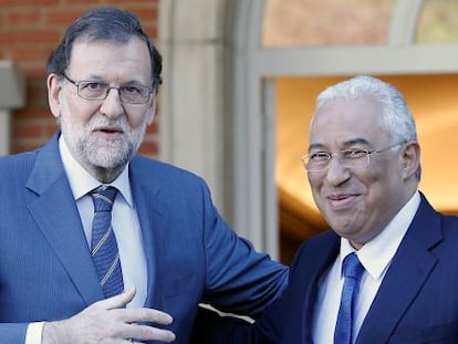 Mariano Rajoy con Antonio Costa, primer ministro de Portugal.