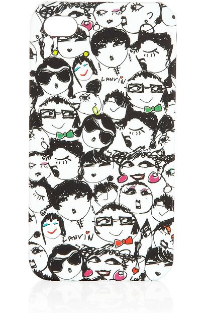 Los característicos dibujos de Alber Elbaz se pelean por salir en tu iphone. Funda de Lanvin (50 euros).