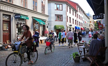 Calle peatonal del barrio de Haga, en Gotemburgo (Suecia).